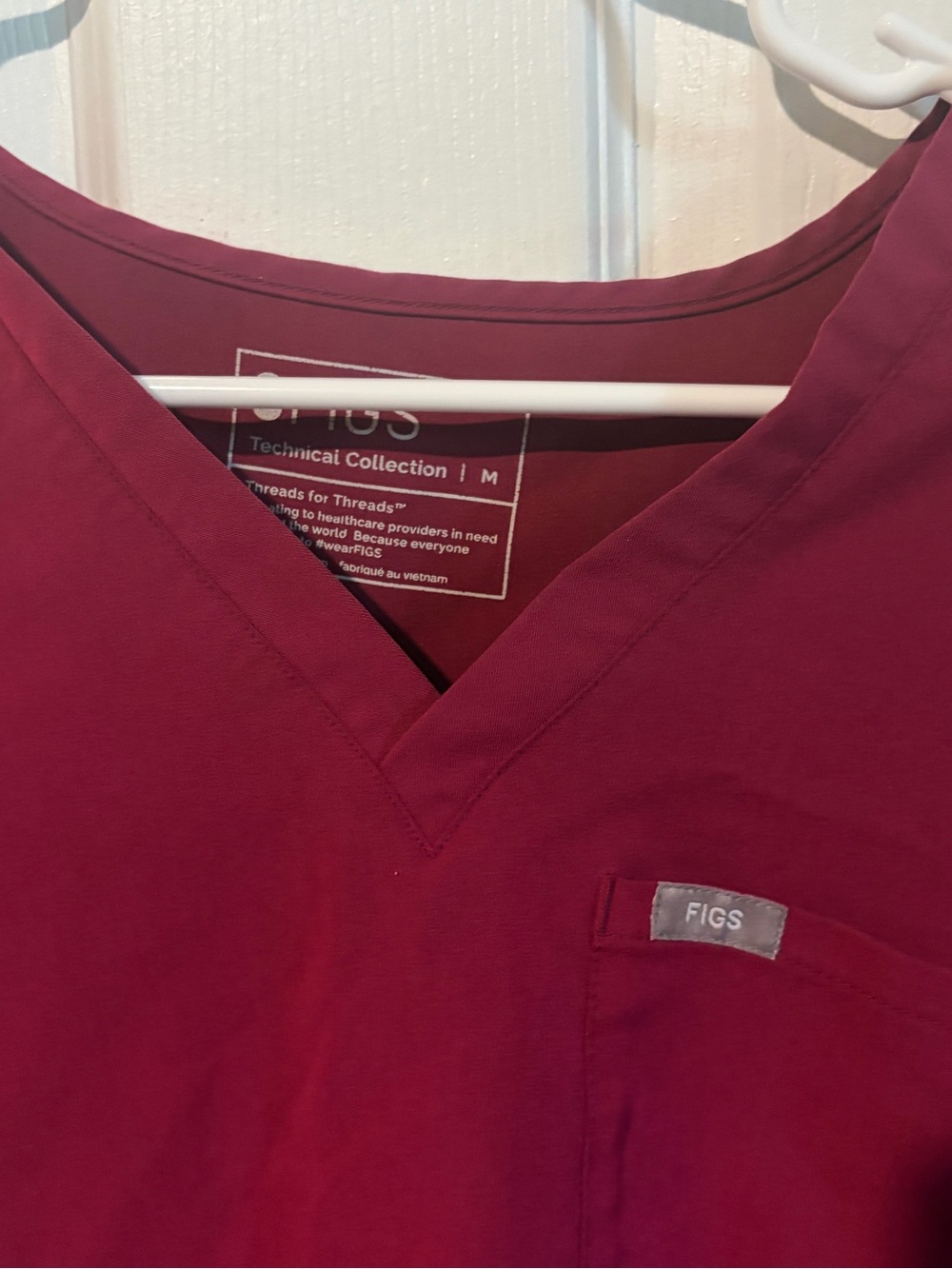 Figs Men's V-Neck Top in Burgundy